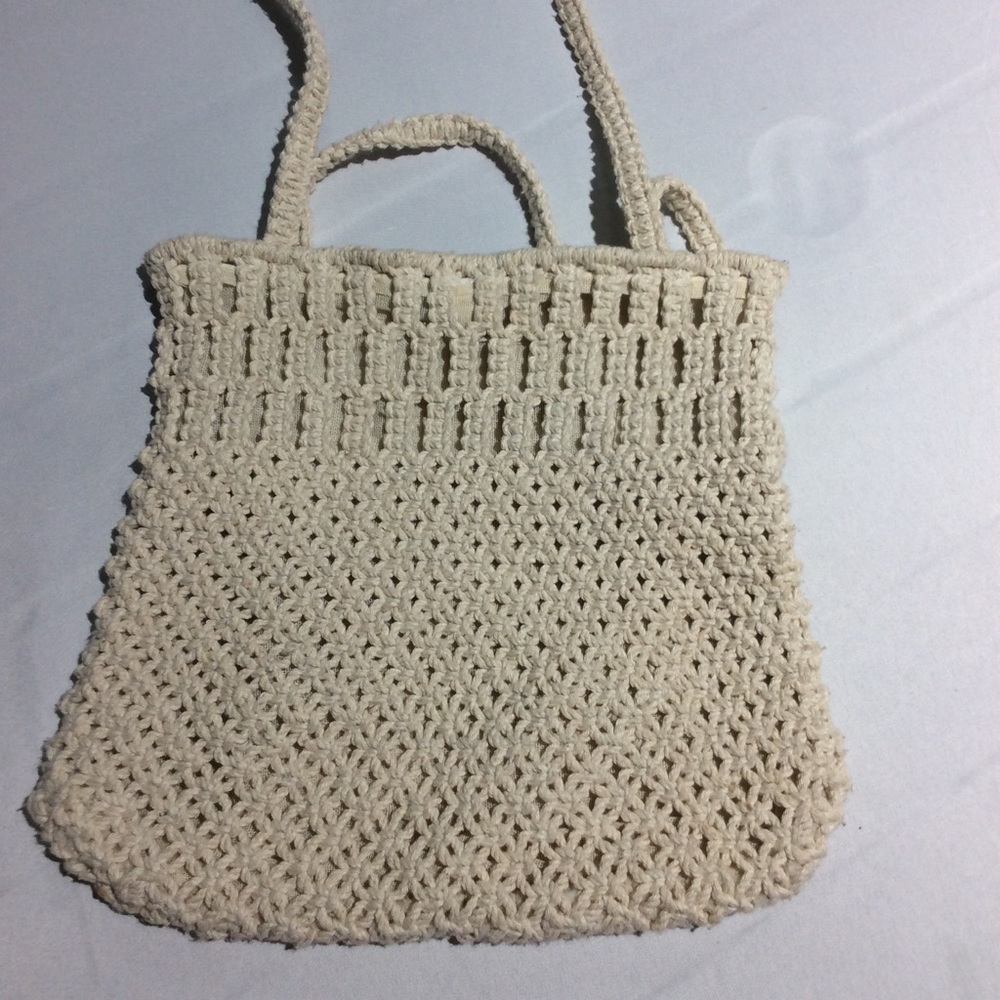 Knit pocketbook